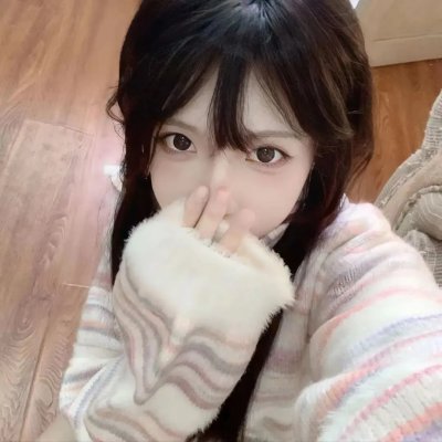庭院里的女人